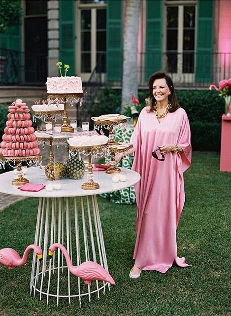 Patricia Altschul caftan inspiration Southern Charm Tv Show, House Wrap Around Porch, Patricia Altschul, Southern Charm Decor, Southern Charms, Charleston Homes, Southern Ladies, Flamingo Party, Southern Belle