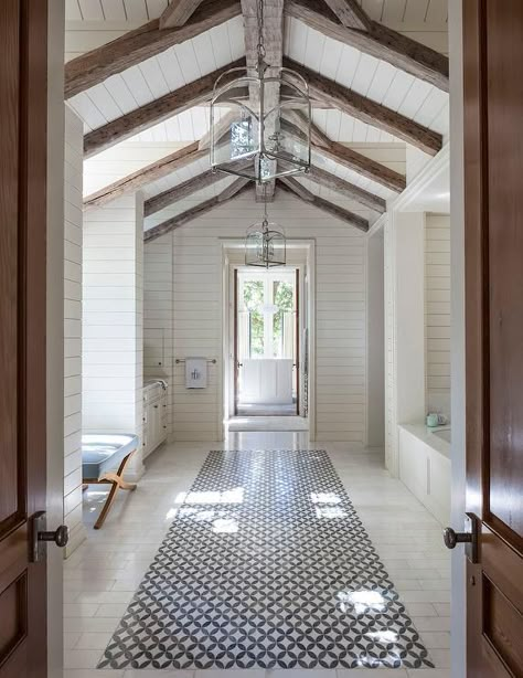 DIY Ceiling Design Ideas. Let's Take it from the Top. - Heathered Nest Wooden Ceiling Design, Shiplap Ceiling, Shiplap Bathroom, Pretty Bathrooms, Diy Shiplap, Bad Inspiration, Diy Ceiling, White Shiplap, Bathroom Ceiling