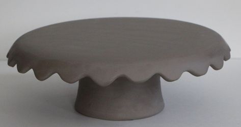 Hand Built Cake Stand, Clay Cake Stand Diy, Pottery Cake Stand Handmade, Ceramic Cake Stand Pottery, Ceramics Cake Stand, Pottery Cake Plate, Clay Cake Stand, Ceramic Cake Plate, Ceramic Cake Stands