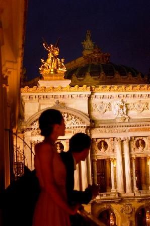 Royalty Love Aesthetic, Piano Aesthetic Couple, Royal Ballet Aesthetic, Royal Romance Aesthetic, Modern Royal Aesthetic, Old Money Romance, Opera House Aesthetic, Ballet Piano, Rome Nightlife