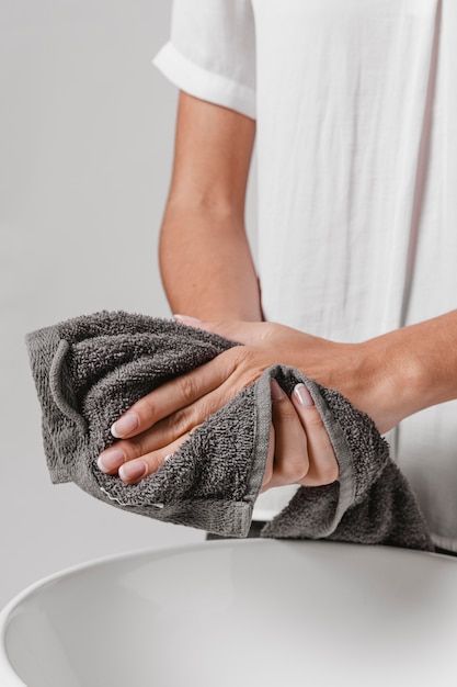 Person drying her hands on a towel | Free Photo #Freepik #freephoto #clean-hands #hand-hygiene #hygiene #washing-hands Medical Wallpaper, Hand Wipes, Clean Hands, Hand Washing, Towel Set, Hand Towels, Free Photos, Ebern Designs, Design