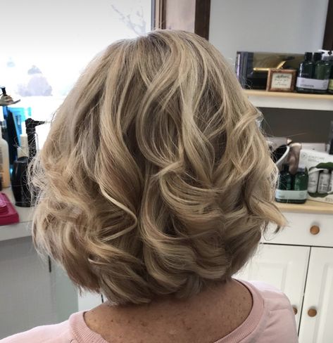 Hair Cut Ideas, Medium Hair Styles For Women, Haircuts For Medium Length Hair, Timeless Looks, Haircuts For Women Over 50, Mother Of The Bride Hair, Layered Haircuts For Medium Hair, Hairstyles And Haircuts, Chin Length Hair