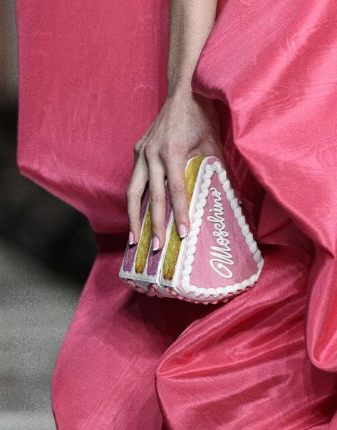 Moschino Cake, Moschino 2020, Moschino Bags, Cake Bag, Slice Of Cake, Couture Cakes, Moschino Couture, Cake Slice, Piece Of Cake