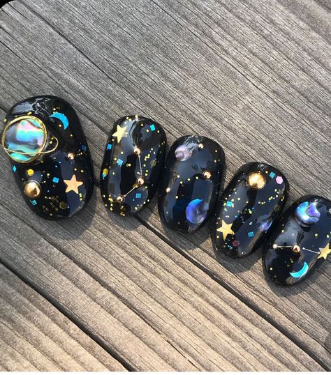 Galaxy Nail Art, Witchy Nails, Korean Nail Art, Space Nails, Galaxy Nails, Korean Nails, Pretty Gel Nails, Japanese Nails, Kawaii Nails