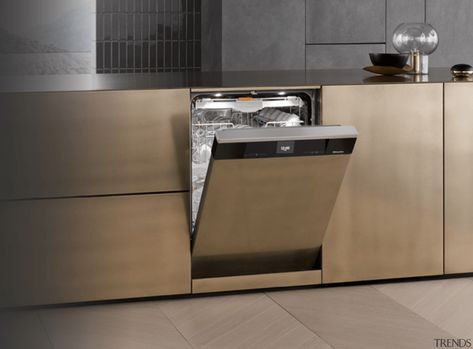 Miele semi-integrated dishwasher IDEAS: want Miele fully integrated. Integrated Dishwasher Kitchen, Dishwasher In Kitchen Design, Miele Kitchen Design, Dishwasher Ideas, Miele Kitchen, Miele Dishwasher, Drawers Kitchen, Kitchen Modular, Sideboard Grey