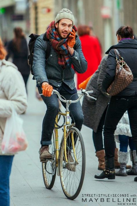 Cycle Chic Men, Biking Style, Croatian Style, Urban Bike Style, Bike Commute, Mini Velo, Green Bike, Men Cycling, Urban Cycling