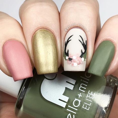 Hunting Nails, Easy Christmas Nails, Peel Off Base Coat, Country Acrylic Nails, Deer Nails, Christmas Nails Ideas, Camo Nails, Western Nails, Country Nails