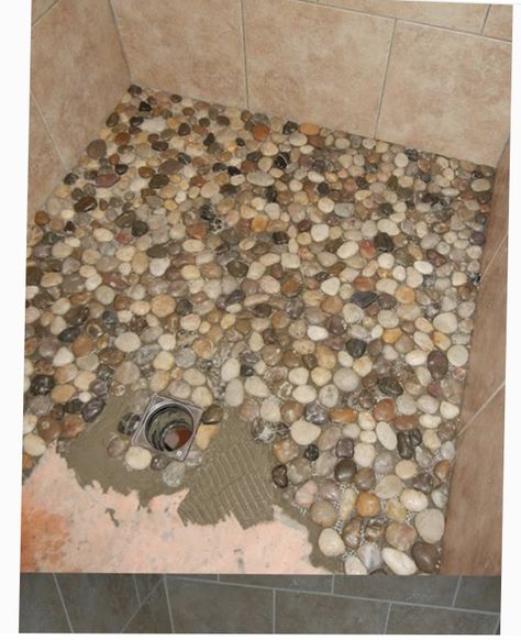 Shower Floor Diy, Ideas With Pebbles, River Rock Decor, Shower Tiling, Walk In Tub Shower, Stone Shower Floor, Pebble Shower, Pebble Shower Floor, Rock Shower