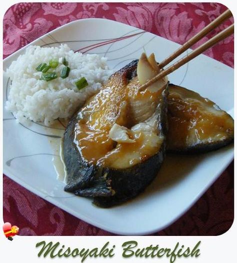 Butterfish Recipe, Misoyaki Butterfish Recipe, Hawaiian Treats, Furikake Salmon, Butter Fish Recipe, Luau Food, Hawaii Food, Mint Sauce, Island Food