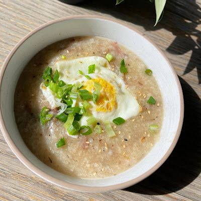 Beef Rib Rice Porridge Congee - Vietnamese Congee Vietnamese Congee Recipe, Vietnamese Congee, Beef Congee, Rice Congee, Beef Rib, Leftover Roast Beef, Japanese Recipe, Rice Porridge, Beef Bone Broth