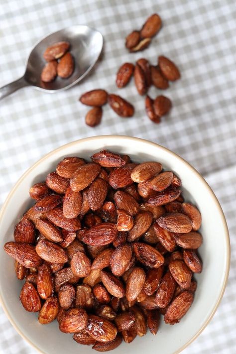 Cinnamon Maple Roasted Almonds (4 Ingredients!) - From Scratch Farmstead Candy Almonds Recipe, Roasted Almonds Recipe, Cinnamon Roasted Almonds, Candied Almonds, Organic Maple Syrup, Tips To Save Money, Organic Groceries, Cinnamon Recipes, Healthy Breakfasts