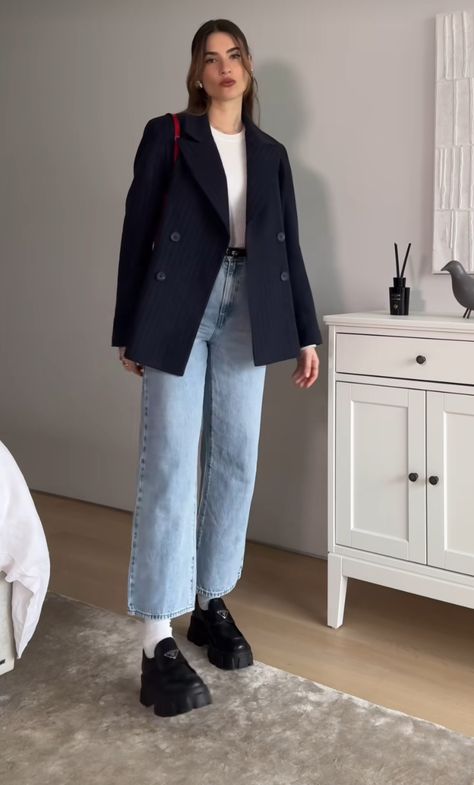 School Blazer Outfit, Slacks For Women Formal, Blazer Jacket Outfits For Women, Outfit With Blazer And Jeans, Corporate Attire Women Midsize, Autumn Work Outfits Women Casual, Women Black Blazer Outfit, Doc Martens Outfit Office, How To Style Black Jeans Aesthetic