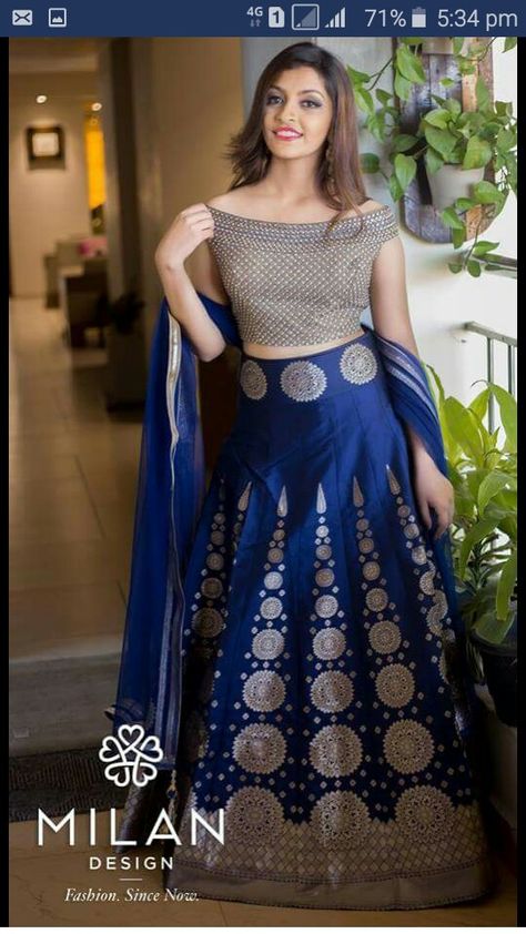 Kerala Engagement Dress, Indian Wedding Reception Outfits, Wedding Sarees Online, Indian Wedding Gowns, Choli Dress, Kochi Kerala, Lehnga Dress, Lehenga Blouse Designs, Sari Blouse Designs