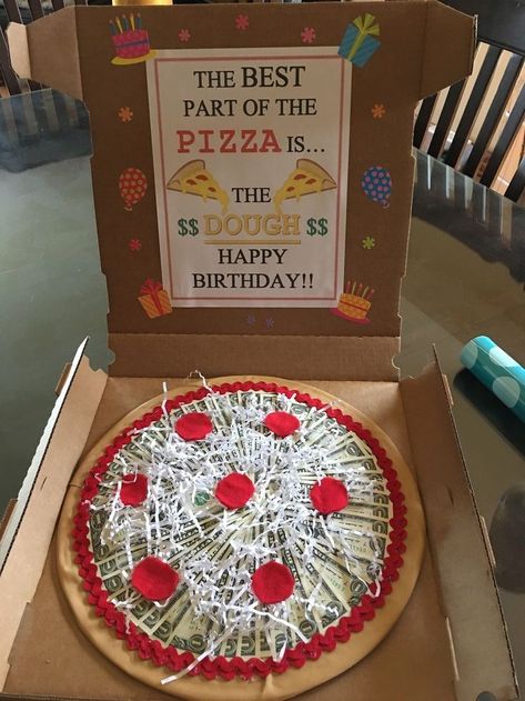 Fun Gift Card Presentation, Creative Gift Card Ideas, Money Pizza, Money Gifts Christmas, Birthday Money Gifts, Homemade Birthday Gifts, Gift Card Presentation, Sweet 16 Birthday Gifts, Karma Funny