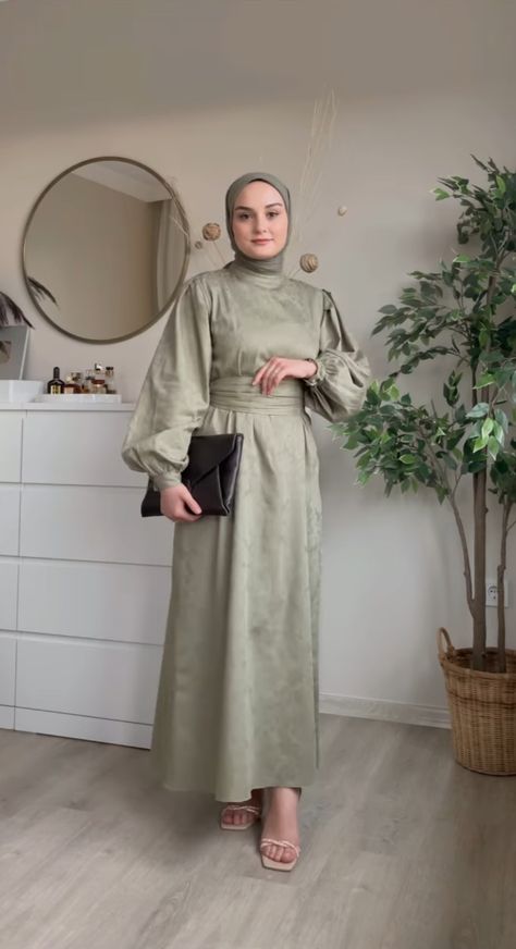 Baju Sage Green, Simple Bridesmaid Dresses Hijab, Sage Green Bridesmaid Dresses Hijab, Sage Dress Hijab, Bridesmaid Sage Green Hijab, Hijau Sage Dress Hijab, Baju Sage Green Hijab, Dress Hijab Sage, Dress Sage Green Hijab