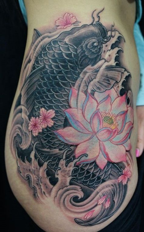 Coy Fish Tattoos, Japanese Koi Fish Tattoo, Tattoo Perna, Backpiece Tattoo, Koi Tattoo Design, Lotus Flower Tattoo Design, Tattoo Henna, Koi Tattoo, Koi Fish Tattoo