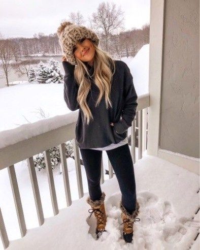 10 Ways To Wear Trendy Boots This Winter - Society19 Snow Day Outfits For Women, Cute Winter Outfits For Snow, Very Cold Winter Outfits Snow, Wintertime Outfits, Amanda West, Snow Clothes, Snow Outfits, Snow Day Outfit, Winter Outfits Snow