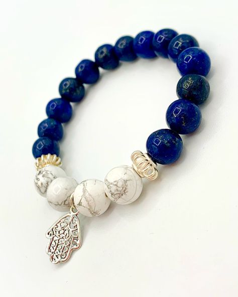 Bracelet Stone Design, Crystal Beaded Bracelets Diy, Number 10 Design, Stone Bracelet Ideas, New Bracelet Designs, Crystal Bracelet Ideas, Gemstone Bracelets Ideas, Hand Beads, Girly Bracelets