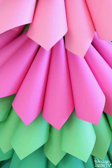 Grinch Party Decor, Christmas Tree Grinch, Etsy Selling Ideas, Diy Grinch, Christmas Hallway, Diy Paper Christmas Tree, Grinch Decor, Diy Holiday Party, Grinch Trees