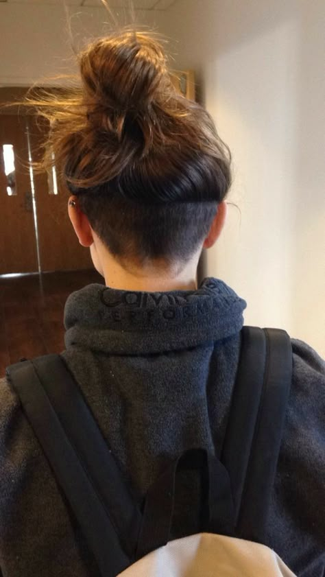 Under Cut, Undercut Hairstyles Women, Undercut Hair, Undercut Long Hair, Short Hair Undercut, Undercut Hairstyles, Cool Hair, Shaved Hair, Dream Hair