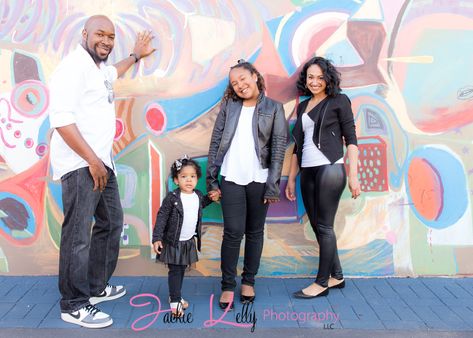 Downtown Colorado Springs - Urban Feel Photoshoot - Family Photography Graffiti Wall Family Photoshoot, Graffiti Family Photoshoot, Urban Family Pictures, Colorado Springs Downtown, Urban Photoshoot, Vacation Pics, Photoshoot Family, Photoshoot Locations, Spring Photoshoot