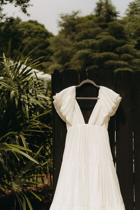 Boho Ruffle Wedding Dress, Flowy Ruffled Wedding Dress, Summer Wedding Mini Dress With Ruffle Hem, Flowy Layered Linen Wedding Dresses, White Ruffle Hem Wedding Dress, Flowy Wedding Dresses, Short Sleeve Wedding Dress, Wedding Dress Flowy, Indie Wedding