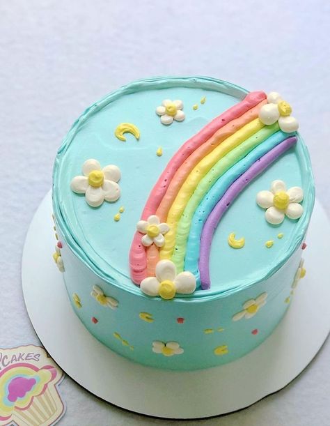 Rainbow Theme Cake, Rainbow Birthday Cake, Simple Cake Designs, Cute Baking, Pretty Dessert, Easy Cake Decorating, Cake Decorating Designs, New Cake, Rainbow Theme