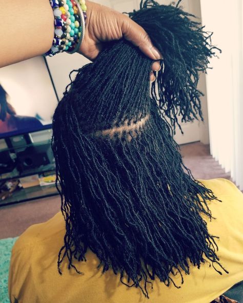 Microlocs Fine Hair, Microlocs With Color, Tiny Microlocs, Starter Sisterlocks On Short Hair, Braided Microlocs, Medium Microlocs, Micro Locs Hairstyles, Microlocs With Extensions, Sister Locs Sisterlocks