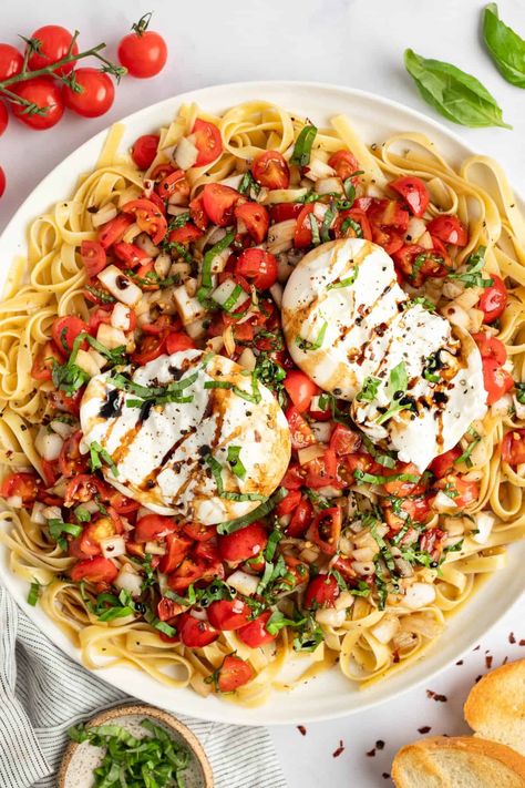 Burst Tomato Burrata Pasta, Burrata Recipe Dinners, Buratta Recipe Dinners, Recipes With Burrata Cheese, Buratta Recipe, Pasta With Burrata, Burrata Recipe, Bruschetta Pasta, Low Carb Meats