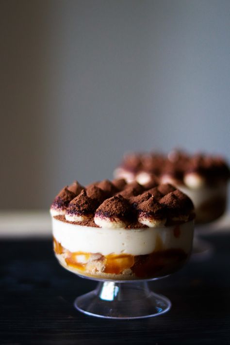 Banana Salted Caramel Mascarpone Parfait Trifle Pudding, Dessert For Two, Food Chocolate, Creamy Desserts, Eat Dessert First, Banana Cake, Party Desserts, Eat Dessert, Trifle