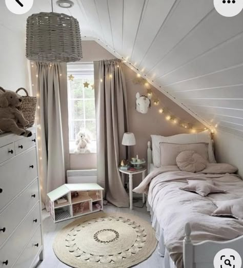 Ikea Besta Hacks, Besta Hacks, Attic Bedroom Designs, Teenage Room, Attic Bedrooms, Ikea Besta, Loft Room, Attic Bedroom, Bedroom Loft