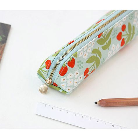 Pattern Pencil Case, Bags Pattern, Bag Diy, Sewing Design, Clutch Pouch, Pencil Cases, Pen Case, Pencil Pouch, Photo Instagram