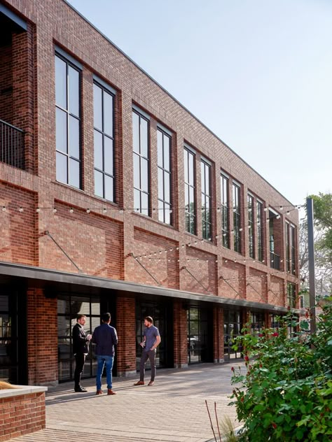 Gallery of Watkins Insurance Building / Wang Architects - 15 Tennessee Architecture, Factory Exterior Design, Modern Brick Building, Midwest Architecture, Industrial Building Exterior, Industrial Building Facade, Industrial Exterior Design, Warehouse Exterior, Warehouse Architecture