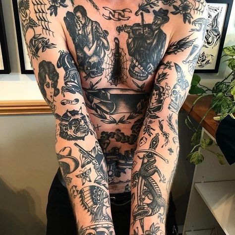 Grunge Patchwork Tattoos Males Check more at https://howcandothis.com/manstyle/grunge-patchwork-tattoos-males/ Tattooed Hands, Traditional Tattoo Black And White, Traditional Tattoo Man, Traditional Black Tattoo, Traditional Style Tattoo, Torso Tattoos, Tattoos Mandala, Traditional Tattoo Sleeve, Handpoke Tattoo