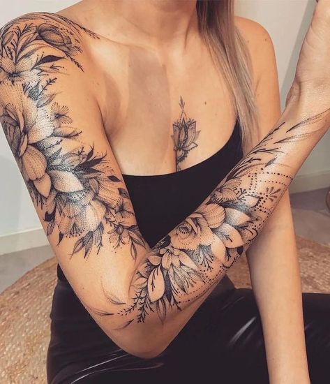 Tatuaje Cover Up, Feminine Shoulder Tattoos, Underarm Tattoo, Front Shoulder Tattoos, Shoulder Sleeve Tattoos, Arm Sleeve Tattoos For Women, Quarter Sleeve Tattoos, Nature Tattoo Sleeve, Feminine Tattoo Sleeves