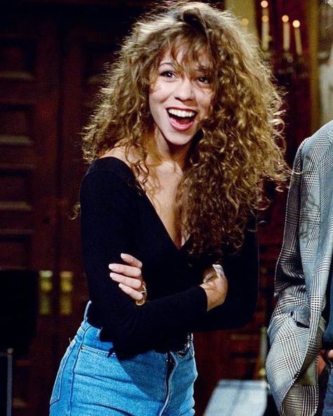 Mariah Carey Hair, Mariah Carey 90s, Hair Fringe, Bangs Fringe, Fringe Hair, Curly Hair Photos, Curly Bangs, 80s Hair, Black Curly