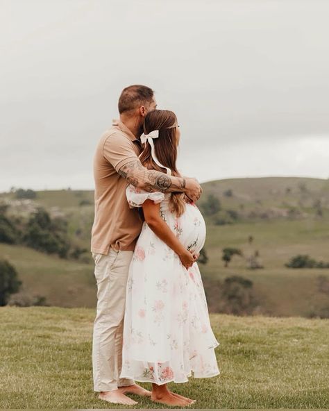 Fall Maternity Couples Photos, Skirt Maternity Photoshoot, May Maternity Photos, Maternity Shoot In Park, Ranch Maternity Pictures, Modest Maternity Photoshoot, Maternity Photography Garden, Mom And Dad Maternity Shoot, Maternity Field Pictures