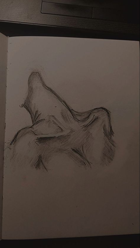 Hot Pencil Drawings, Hand Drawings Sketches, Simple Body Drawing, Dark Art Sketchbook, Woman Drawing Body Sketches, Unholy Drawing, Raw Drawing, Romantic Sketches, Spicy Drawing