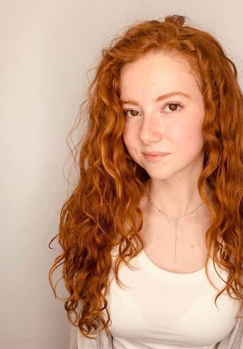 #school #schooltips #backtoschool #schoollife Look Attractive In School, Francesca Capaldi, How To Look Attractive, Hair Color Unique, Red Hair Woman, Look Attractive, Ginger Girls, Redhead Beauty, Clothes Outfits