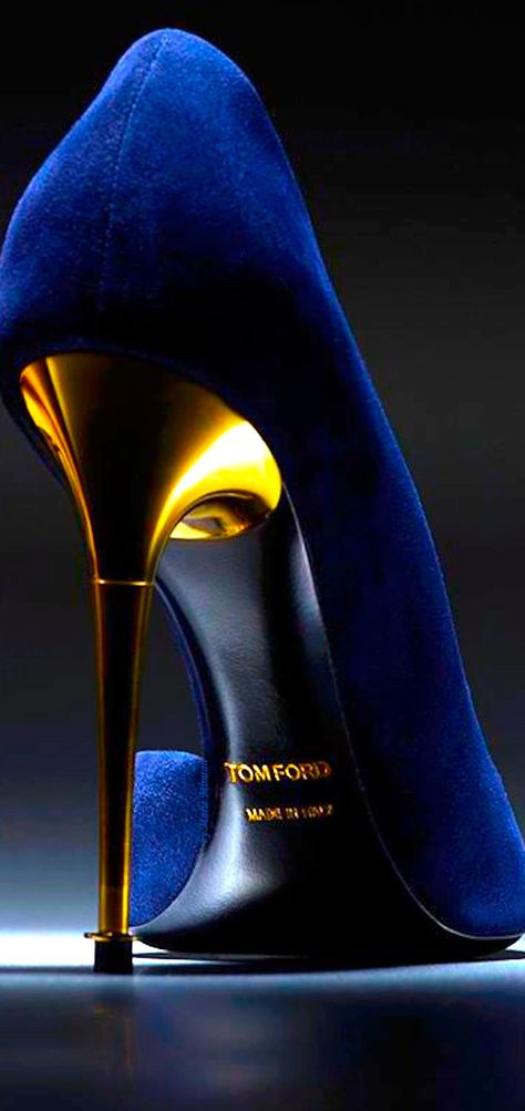 TOM FORD. Blue Suede Pumps, Vacation Jewelry, Blue High Heels, Fabulous Shoes, Shoe Closet, Suede Pumps, Toms Shoes, Shoe Lover, Blue Suede