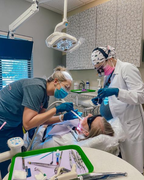 ✨"You can do anything, but not everything." Dentists have to take care of their teeth, too. When they need a filling or even a cleaning, teamwork makes the dream work 💕 Dr. Samant swapped her usual doctor's chair for the patient chair recently and had some restoration work done by Dr. Pendas with assistance from Kayla! The idea of going to the dentist can be scary, but let this be your reminder that even dentists have to see a dentist, and if they can do it, so can you! 🦷 💗 Now -- have yo... Going To The Dentist, Teamwork Makes The Dream Work, The Dentist, The Patient, You Can Do Anything, The Dream, Teamwork, Do Anything, Take Care