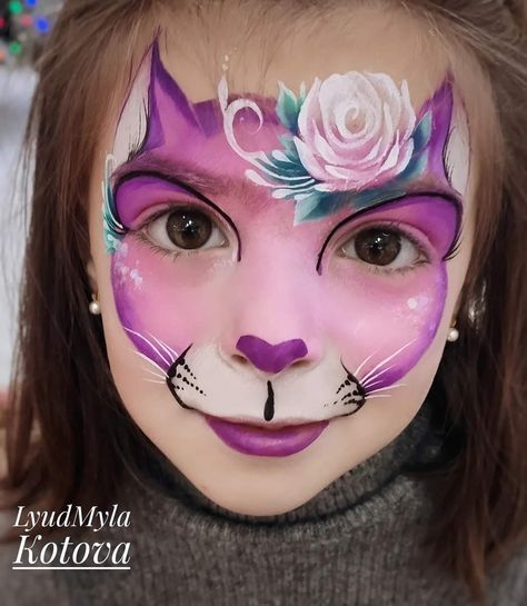 Mouse Face Paint, Kitty Face Paint, Face Painting Tips, Christmas Face Painting, Face Paintings, Facepainting Ideas, Face Painting Designs, Cat Cafe, Animal Faces