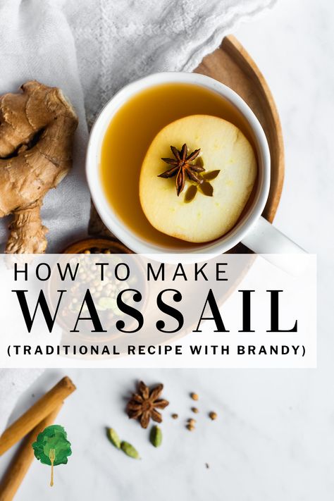 Alcoholic Wassail Recipe, Wassail Recipe Alcoholic, Spiked Wassail Recipe, Wassail Recipe Traditional, Traditional Wassail Recipe, Wassail Recipe, Sweet Apples, Spiced Drinks, Roasted Apples