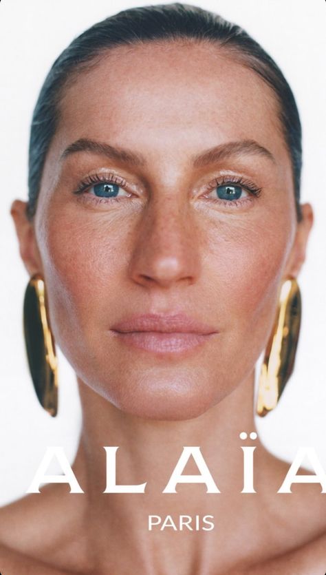 Professional Profile Pictures, Tyrone Lebon, Jewelry Product Shots, Jewelry Photography Styling, Gisele Bündchen, Gisele Bundchen, Beauty Shoot, Spring Summer 2024, Fashion Advertising