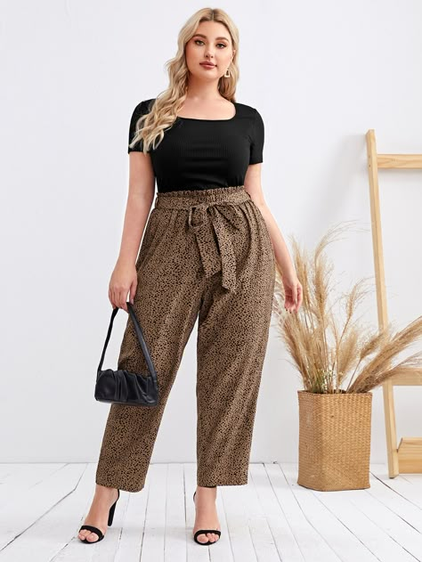 Plus Size Business Attire, Paperbag Hose, Professional Outfits Women, Business Outfits Women, Rib Knit Top, Business Casual Outfits For Women, Business Casual Outfits For Work, Stylish Work Outfits, Co Ords