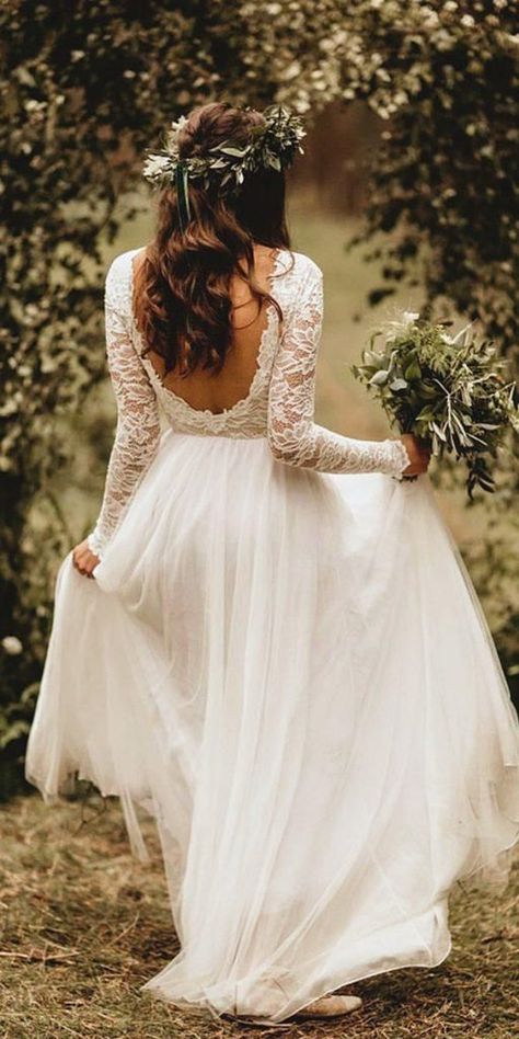 Beautiful boohoo lace bridal gown Boho Wedding Dress With Sleeves, Gowns Simple, Wedding Dresses Hippie, Boho Bridal Gowns, Open Back Wedding Dress, Wedding Dress Guide, Hippie Wedding, Celebrity Wedding, Sophisticated Bride