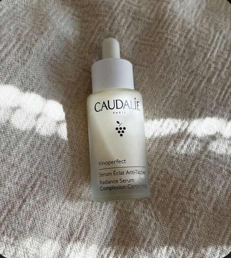 Skincare, sleeping mask, skincare routine, clean skin, clean girl aesthetic, vanilla girl aesthetic, lip balm, face, skin routine, body care, trending skincare,skin glow, gift for gf, caudalie serum Caudalie Skincare Aesthetic, Caudalie Serum, Caudalie Vinoperfect, Dark Spot Serum, Serum Vitamin C, Shower Routine, Vitamin C Serum, Dermatology, Dark Spots