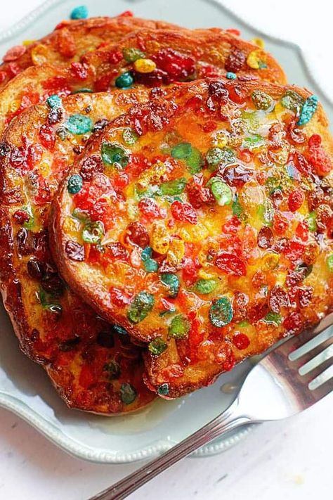 Fruity Pebbles French Toast, Recipes French Toast, French Toast Sandwich, Recipes French, Fruity Pebble, Grandbaby Cakes, Easy French Toast Recipe, Classic French Toast, Recipe For Breakfast