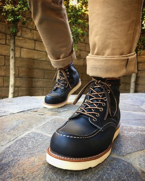 Thorogood Boots Moc Toe, How To Make Boots, Red Wings Boots, Redwing Boots, Thorogood Boots, Boots Men Outfit, Custom Cowboy Boots, Moc Toe Boots, Red Wing Boots