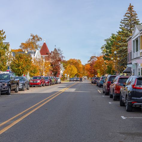 The Best Things To Do In Quaint Harbor Springs, Michigan All Year Long Tunnel Of Trees Michigan, Harbor Springs Michigan, Michigan Camping, Lakeside Resort, Michigan Summer, Harbor Springs, Cold Weather Activities, Road Trip Car, Spring City